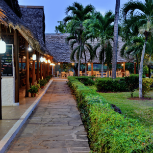 Discover Mnarani Beach Club